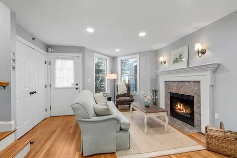 11-13 Parley Ave #11B, Jamaica Plain, MA 02130