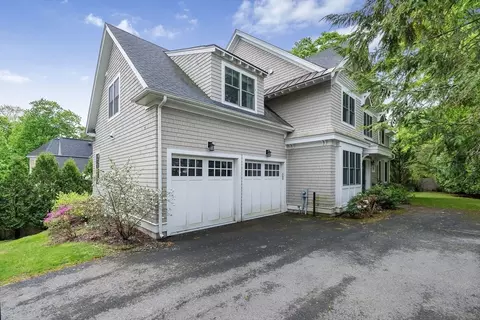 7 Bemis Rd, Wellesley, MA 02481