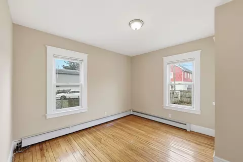 28-30 Cherrelyn St, Springfield, MA 01104 photo 12