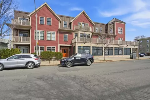 315 Highland Ave #101, Somerville, MA 02144