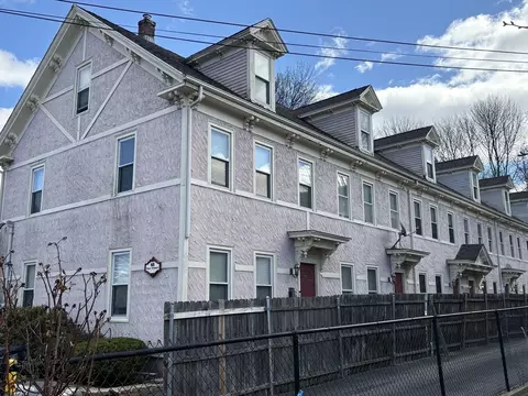 68 Elm St #B, Marlborough, MA 01752