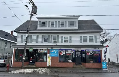 120 Lakeview Ave, Lowell, MA 01850