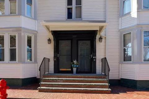 2 Prince Pl #2, Newburyport, MA 01950