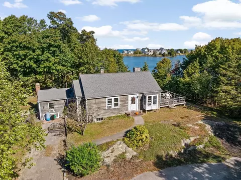 37 Richards Rd, Hull, MA 02045 photo 3