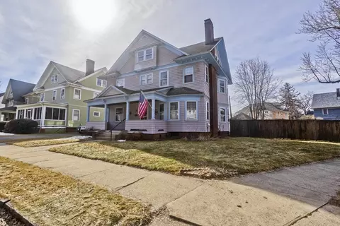 23 Westernview St, Springfield, MA 01108