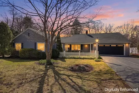 37 Westwood Rd, Shrewsbury, MA 01545