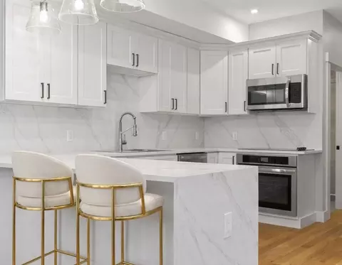 60 Stanley St #102, Dorchester, MA 02125