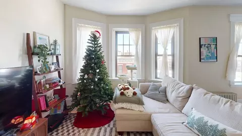 1161 Commonwealth Ave #8, Boston, MA 02134