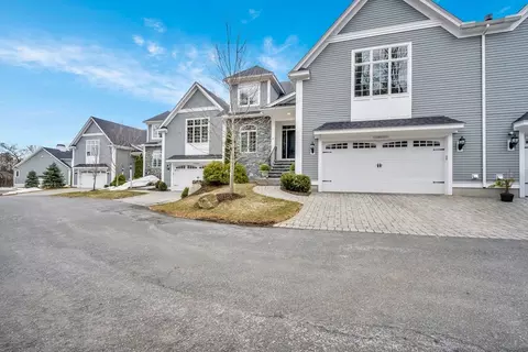 12 Robert Dr #12, Andover, MA 01810