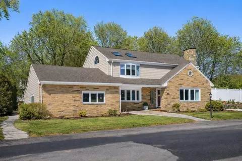 384 Brighton St, Belmont, MA 02478