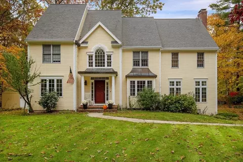 9 Fletcher St, Plainville, MA 02762