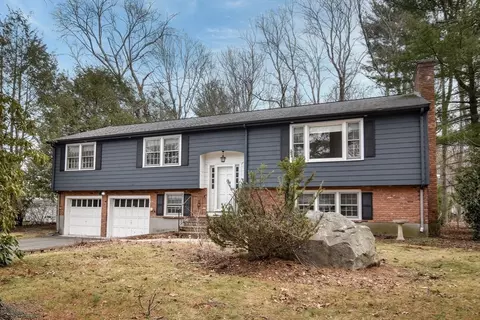 14 Travis Dr, Framingham, MA 01702