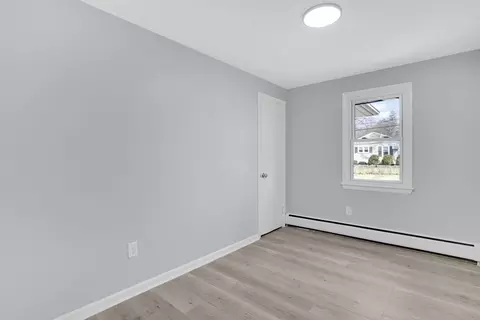 Bedroom - 116 Carr St, Springfield, MA 01118 photo 6 of 6