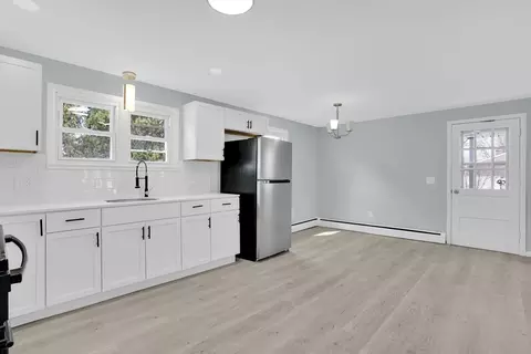 Kitchen - 116 Carr St, Springfield, MA 01118 photo 2 of 2