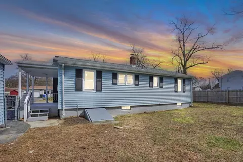 Other - 116 Carr St, Springfield, MA 01118 photo 9 of 10