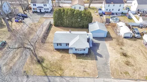 View/Area - 116 Carr St, Springfield, MA 01118 photo 3 of 3