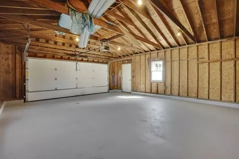Other - 116 Carr St, Springfield, MA 01118 photo 6 of 10