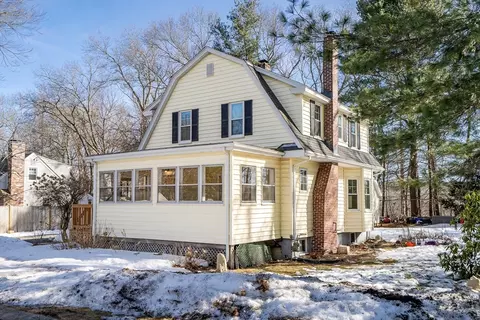 Exterior - 27 Border Rd, Natick, MA 01760 photo 2 of 5