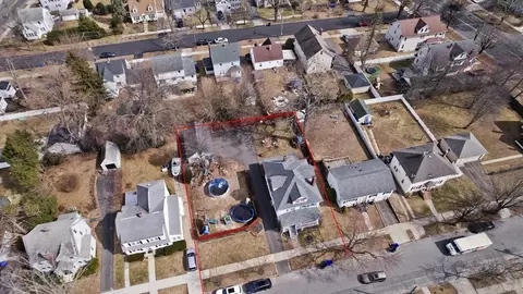 29 Eddywood St, Springfield, MA 01118 photo 5
