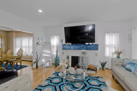 29 Eddywood St, Springfield, MA 01118 photo 12