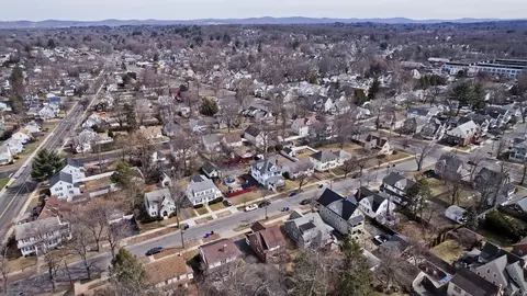 29 Eddywood St, Springfield, MA 01118 photo 7