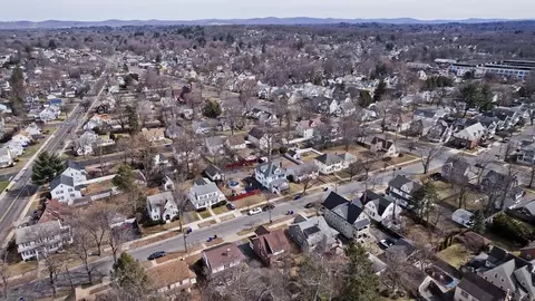 29 Eddywood St, Springfield, MA 01118 photo 41