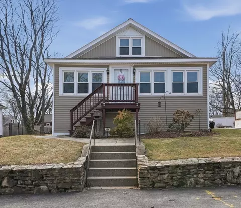 84 Eureka St, Worcester, MA 01603