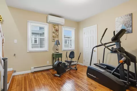 84 Eureka St, Worcester, MA 01603 photo 15