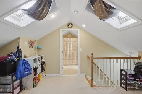 84 Eureka St, Worcester, MA 01603 photo 21