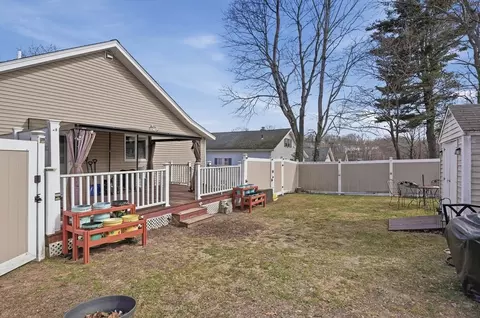 84 Eureka St, Worcester, MA 01603 photo 32