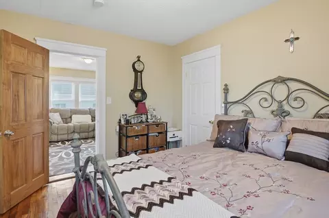 84 Eureka St, Worcester, MA 01603 photo 34