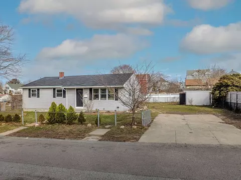 40 Duncan St, Fall River, MA 02721