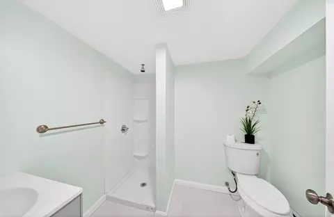40 Duncan St, Fall River, MA 02721 photo 33