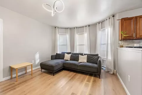29 Leete St, Springfield, MA 01108 photo 6