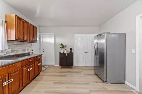 29 Leete St, Springfield, MA 01108 photo 17