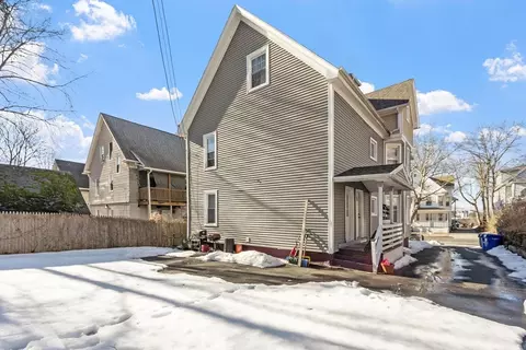 29 Leete St, Springfield, MA 01108 photo 4