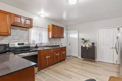 29 Leete St, Springfield, MA 01108 photo 16