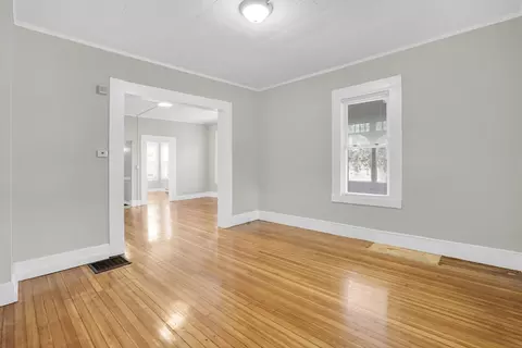 139 Bay St, Springfield, MA 01109 photo 5