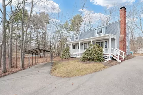 72 Fruit St, Ashland, MA 01721