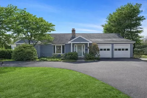52 Summer St, Westwood, MA 02090