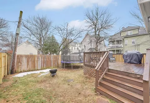 Exterior - 276 Dickinson St, Springfield, MA 01108 photo 7 of 8
