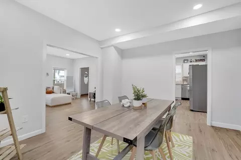 Dining - 276 Dickinson St, Springfield, MA 01108 photo 2 of 3