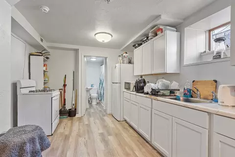 40 Aetna St, Worcester, MA 01604 photo 7