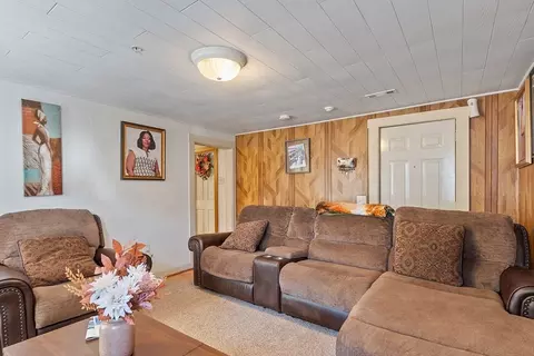 40 Aetna St, Worcester, MA 01604 photo 25