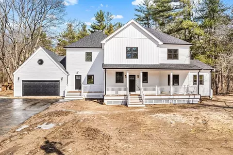 583 Fletcher St, Northbridge, MA 01588