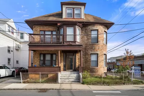 304 Shirley St, Winthrop, MA 02152