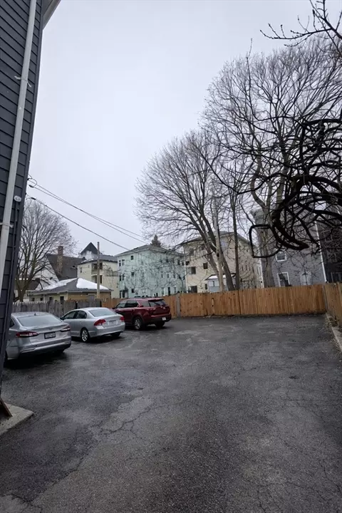 Exterior - 8 Pelham St, Worcester, MA 01609 photo 3 of 4