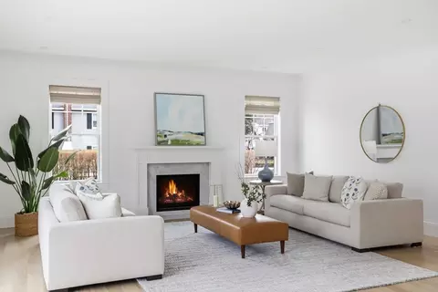 28 Marsh St, Hingham, MA 02043 photo 8