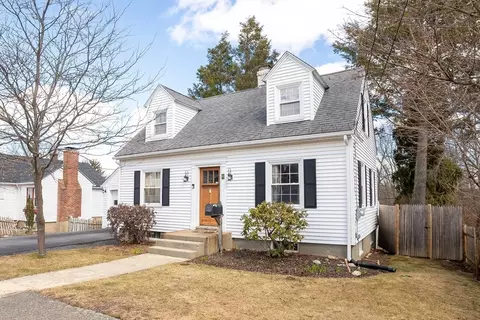 4 Winston Rd, Worcester, MA 01606 photo 2