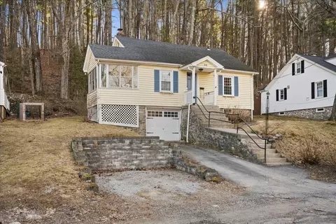 38 Glendale St, Worcester, MA 01602 photo 2